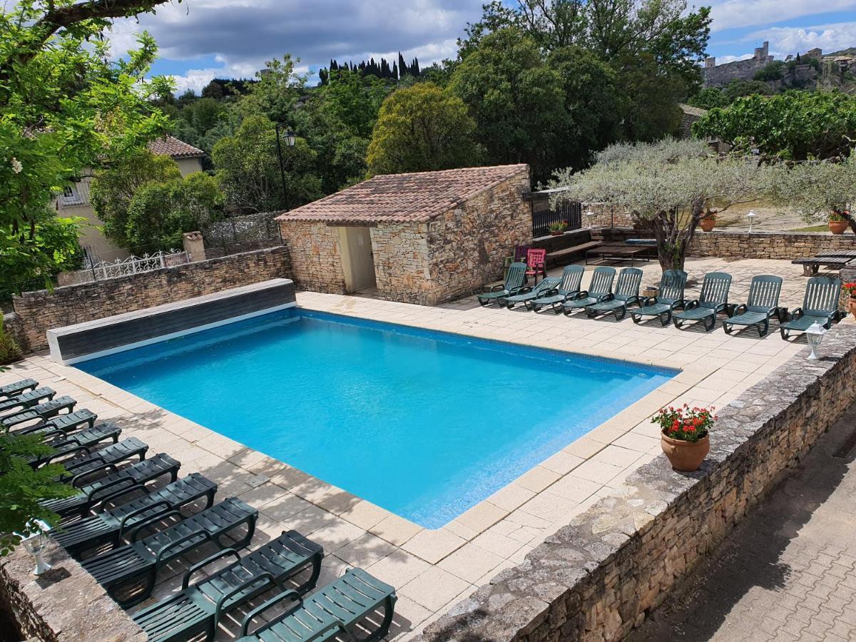 Logis Hotel Restaurant L'Escarbille Saint-Martin-dʼArdèche المظهر الخارجي الصورة
