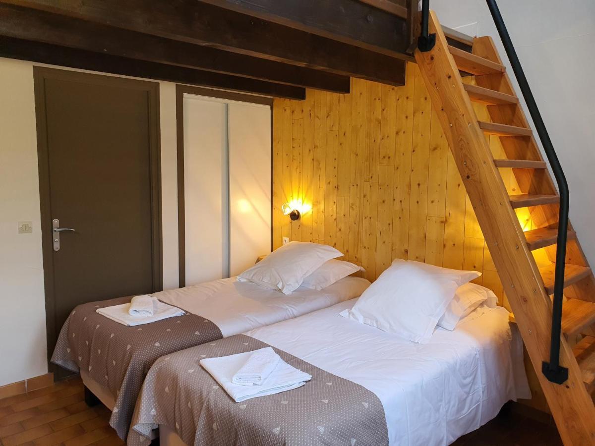 Logis Hotel Restaurant L'Escarbille Saint-Martin-dʼArdèche المظهر الخارجي الصورة