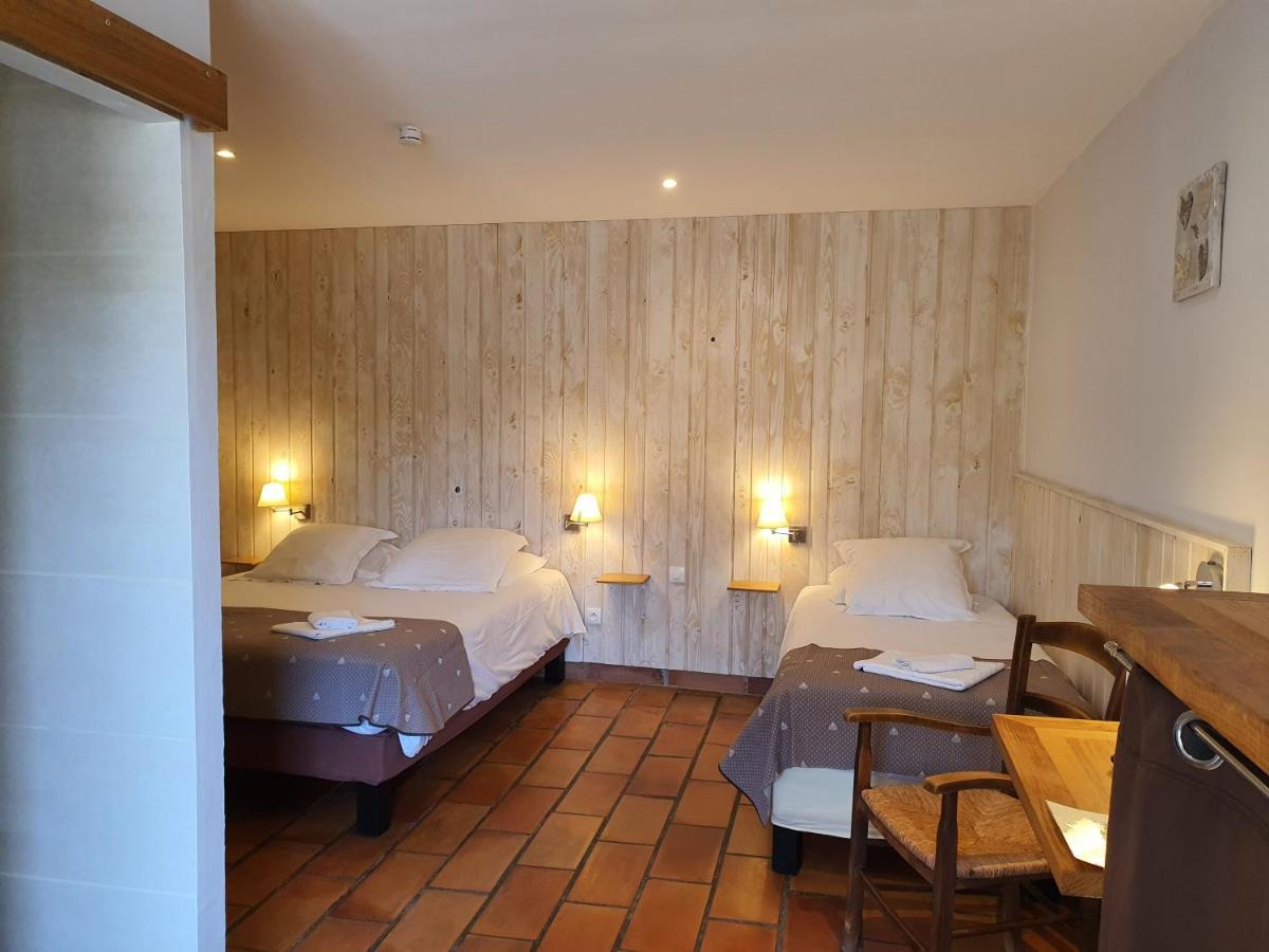 Logis Hotel Restaurant L'Escarbille Saint-Martin-dʼArdèche المظهر الخارجي الصورة